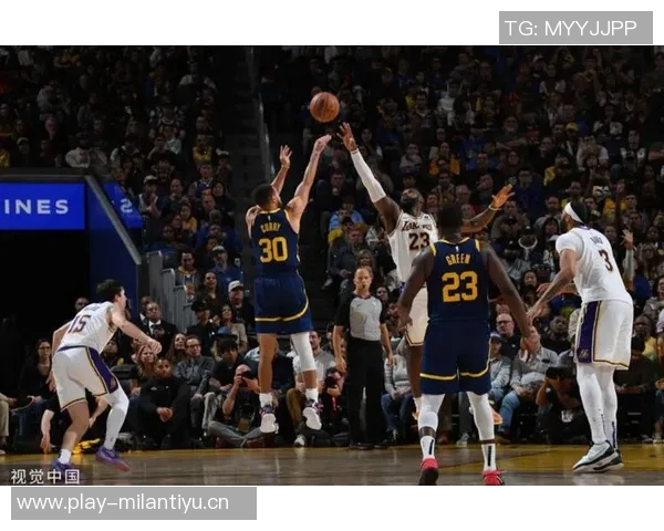 NBA2003赛季回顾：传奇球员的崛起与经典对决的精彩瞬间